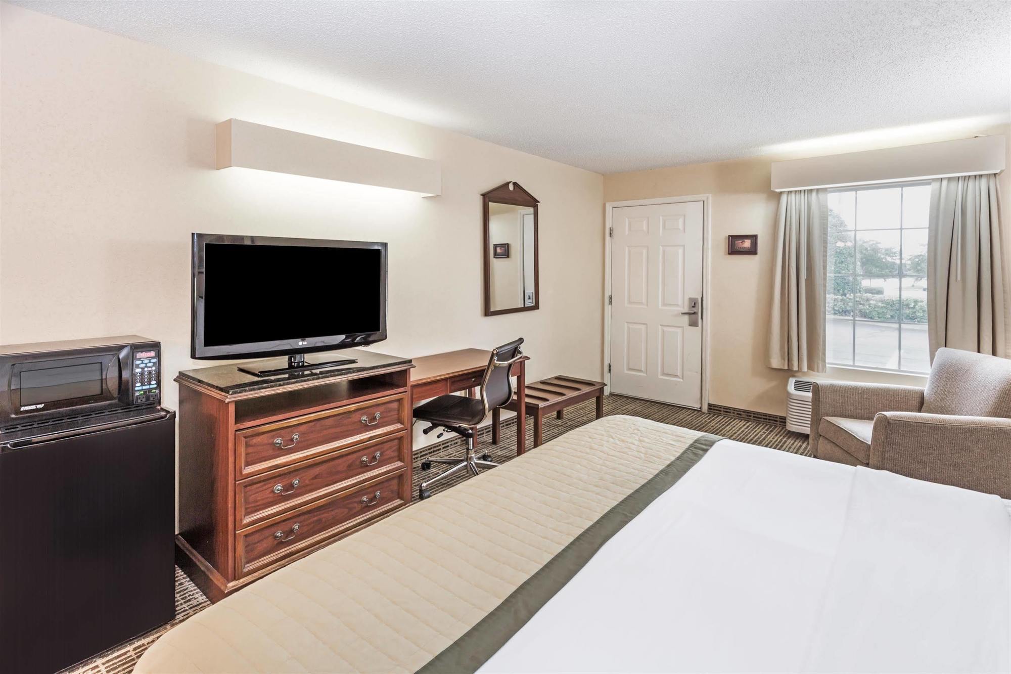 Baymont By Wyndham Valdosta At Valdosta Mall Zewnętrze zdjęcie